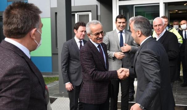 KARAYOLLARI GENEL MUDURU ABDULKADIR URALOGLU VE BUYUKSEHIR BELEDIYE BASKANI ALINBUR AKTAS KARAYOLLARI GENEL MUDURU ABDULKADIR URALOGLU VE BUYUKSEHIR BELEDIYE BASKANI ALINBUR AKTAS