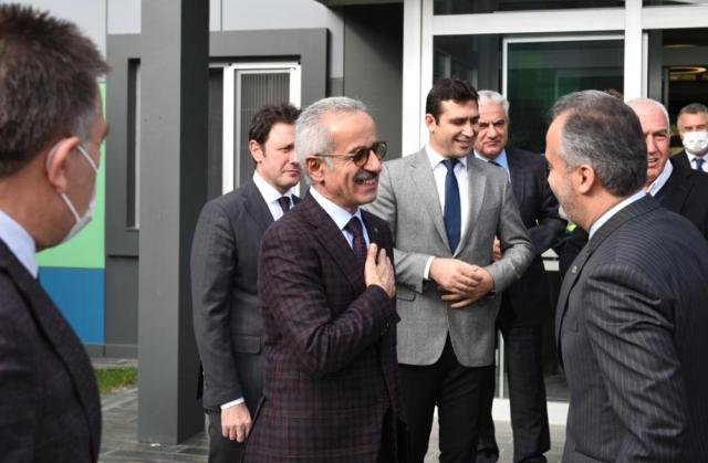 BUYUKSEHiR BELEDiYE BASKANI ALiNUR AKTAS VE KARAYOLLARI GENEL MUDURU ABDULKADiR URALOGLU BUYUKSEHiR BELEDiYE BASKANI ALiNUR AKTAS VE KARAYOLLARI GENEL MUDURU ABDULKADiR URALOGLU