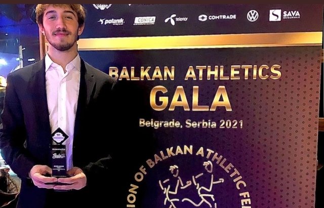 BERKE AKCAM BERKE AKCAM