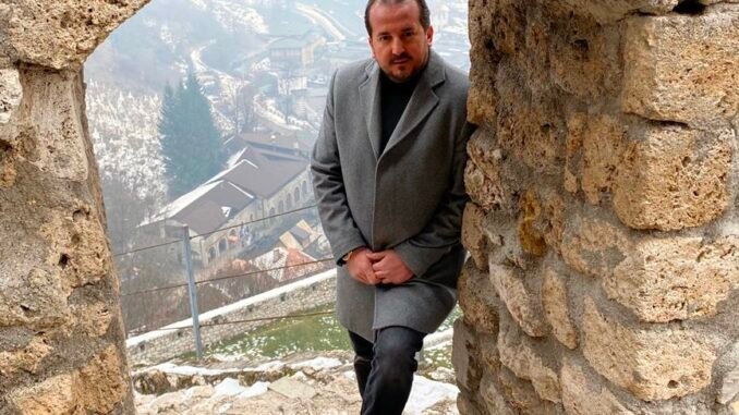AK PARTi BURSA MiLLETVEKiLi REFiK OZEN AK PARTi BURSA MiLLETVEKiLi REFiK OZEN
