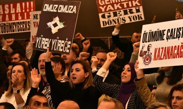 TURK METAL GEMLIK SUBE KONGRESI GREV KARARI TURK METAL GEMLIK SUBE KONGRESI GREV KARARI