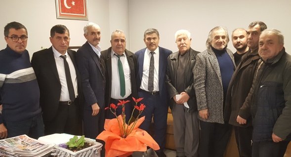 DP iL BASKAN ADAYI RIFAT HALiC iSMET KOYUNCU VE EKiP DP iL BASKAN ADAYI RIFAT HALiC iSMET KOYUNCU VE EKiP