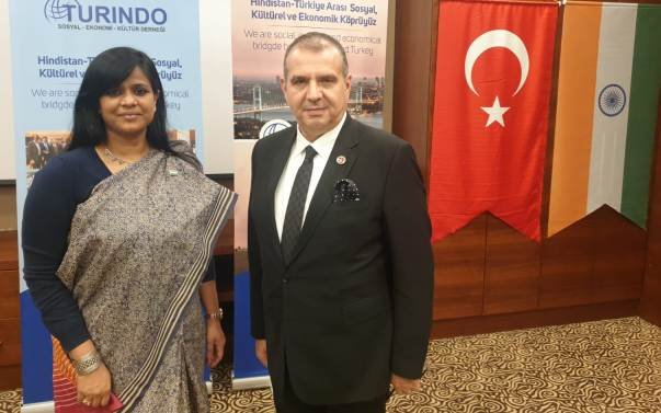 TURINDO TOPLANTISI SERDAL CAN VE HINDISTAN BASKANSOLOSU TURINDO TOPLANTISI SERDAL CAN VE HINDISTAN BASKANSOLOSU