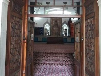 MURADIYE KULLIYESI YILLIK KAPI