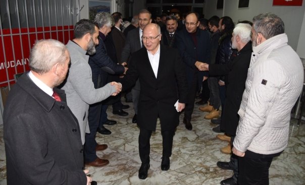 AK PARTi iL BASKANI DAVUT GURKAN MUDANYA iLCE BASKANI ORHAN SAMAST VE YORNETiM KURULU iLK TOPLANTISI AK PARTi iL BASKANI DAVUT GURKAN MUDANYA iLCE BASKANI ORHAN SAMAST VE YORNETiM KURULU iLK TOPLANTISI