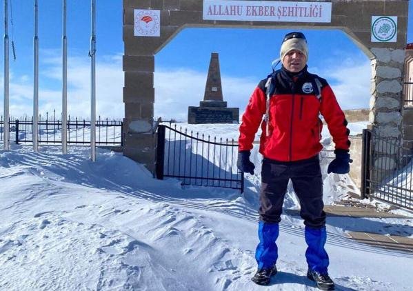 BURSALI DAGCI RIZA TOPKUL VE ALLAHUEKBER DAGI TIRMANISI
