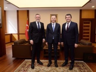 TiCARET BAKAN YARDIMCISI VOLKAN AGAR BTSO BASKANI iBRAHiM BURKAY ALi UGUR