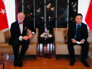 CiN iSTANBSUL KONSOLOS VEKiLi WU JiAN VE CiN BURSA FAHRi KONSOLOSU NEJAT YAHYA