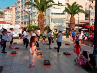 GUZELYALI ATATURK PARKI KADINLARA SABAH SPORU