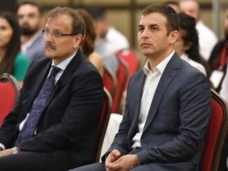 HAKAN CAVUSOGLU VE HOH GENCLIK KOLLARI BASKANI SEZGIN MEHMET