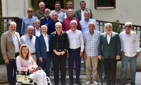 AK PARTI ESKI MILLETVEKILLERI BULUSMASI FARUK CELIK EFKAN ALA AK PARTI ESKI MILLETVEKILLERI BULUSMASI FARUK CELIK EFKAN ALA