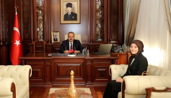 VALi YAKUP CANBOLAT VE HARMANCIK KAYMAKAMVEKiLi ESMA ATASEVER VALi YAKUP CANBOLAT VE HARMANCIK KAYMAKAMVEKiLi ESMA ATASEVER