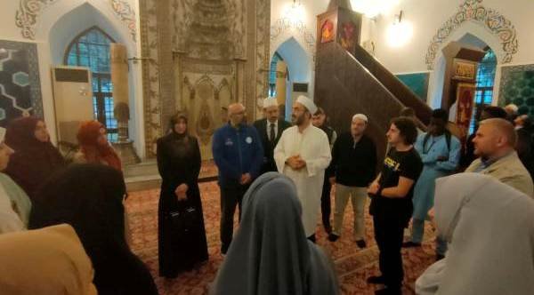 MURADiYE CAMiiNDE SABAH NAMAZI BURSA iL MUFTUSU YAVUZ SELiM KARABAYIR MURADiYE CAMiiNDE SABAH NAMAZI BURSA iL MUFTUSU YAVUZ SELiM KARABAYIR