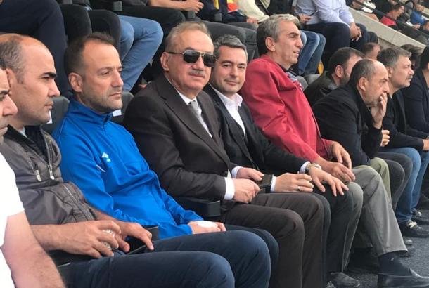 BURSASPOR BASKANI OMER FURKAN BANAZ iYi PARTi GRUP BASKANI PROF DR iSMAiL TATLIOGLU ANKARADA MAC iZLEDiLER