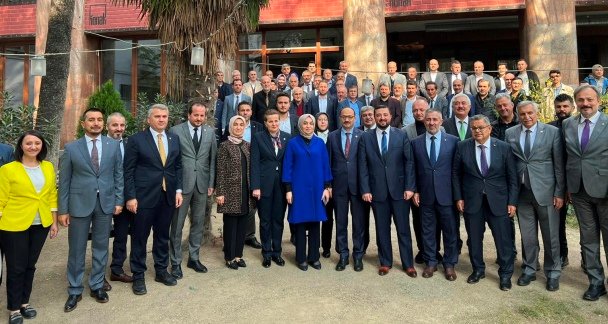 AK PARTi BiLECiK SEHiR BULUSMALARI REFiK OZEN OSMAN MESTEN ViLDAN YILMAZ GUREL AK PARTi BiLECiK SEHiR BULUSMALARI REFiK OZEN OSMAN MESTEN ViLDAN YILMAZ GUREL