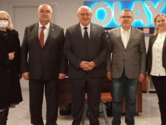 BiRGUL YILDIZ GUNAY YURDANUR OKTAY iYi PARTi GENEL BASKAN YARDIMCISI AHMET KAMiL EROZAN iHSAN AYDIN