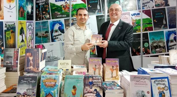 YAZAR RECEP OZKUL BURSA KITAP GUNLERI YAZAR RECEP OZKUL BURSA KITAP GUNLERI