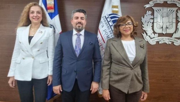 DR NACI YORULMAZ TIKA DOMINIK