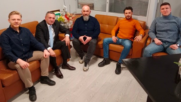 DEMIRTAS LOZAN MUBADILLERI DERNEGI BASKANI ALI KOKLU GENCLIK KOLU BASKANI SABRI SABAN MURAT KIRMIZ SERKAN KIRMIZ DEMIRTAS LOZAN MUBADILLERI DERNEGI BASKANI ALI KOKLU GENCLIK KOLU BASKANI SABRI SABAN MURAT KIRMIZ SERKAN KIRMIZ