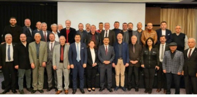 iYi PARTi iL BASKANLIK DiVANI TOPLANTISI VE iLCE BASKANLARI iYi PARTi iL BASKANLIK DiVANI TOPLANTISI VE iLCE BASKANLARI