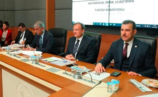AK PARTI BURSA MILLETVEKILI MUSTAFA ESGIN ULUDAG ALAN BASKANLIGI ICIN GUVENCE VERDI AK PARTI BURSA MILLETVEKILI MUSTAFA ESGIN ULUDAG ALAN BASKANLIGI ICIN GUVENCE VERDI
