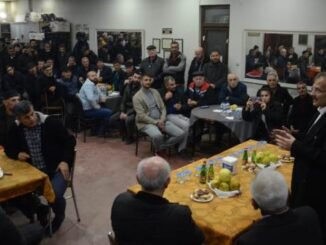 YAZI ICIN HAKAN CAVUSOGLU ISABEY KAHVEHANE MITINGI