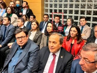 EKREM iMAMOGLU KARAR DURUSMASINDA CHP BURSA MiLLEUTVEKiLi ERKAN AYDIN VARDI