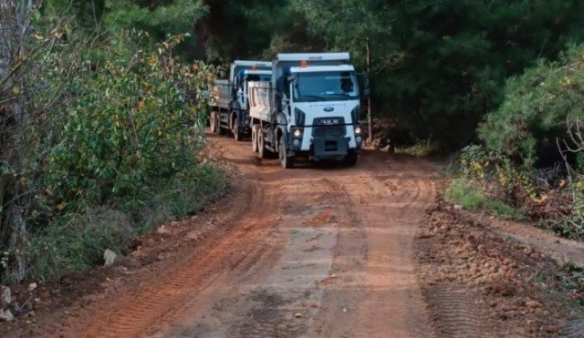 MUDANYA ALTINTAS ARAZi YOLU CALISMASI BUYUKSEHiR BELEDiYESi ORHAN SAMAST MUDANYA ALTINTAS ARAZi YOLU CALISMASI BUYUKSEHiR BELEDiYESi ORHAN SAMAST