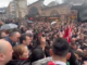 EKREM iMAMOGLU ULUCAMi GiRiS CIKISINDA iZDiHAM YASANDI
