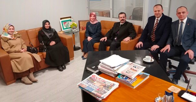 SIYASETIN DEGISIMI SP KADIN KOLLARI GENEL BASKANI BEYTIYE NURGUL EKINCI VE SP YONETICILERI SIYASETIN DEGISIMI SP KADIN KOLLARI GENEL BASKANI BEYTIYE NURGUL EKINCI VE SP YONETICILERI