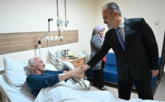 BUYUKSEHiR BELEDiYE BASKANI ALiNUR AKTAS HASTANE ZiYARETi BUYUKSEHiR BELEDiYE BASKANI ALiNUR AKTAS HASTANE ZiYARETi