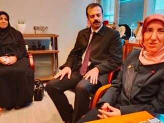 SP KADIN KOLLARI GENEL BAIKANI BEYTIYE NURGUL EKIINCI IL BASKANVEKILI IKRAM AKKAYA