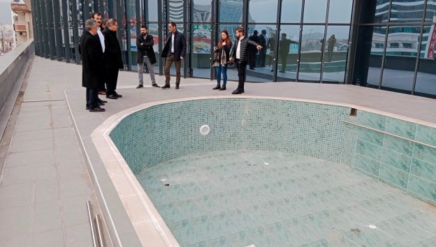 UCUNCU KATTAN BURSA MANZARALI HAVUZLAR UCUNCU KATTAN BURSA MANZARALI HAVUZLAR