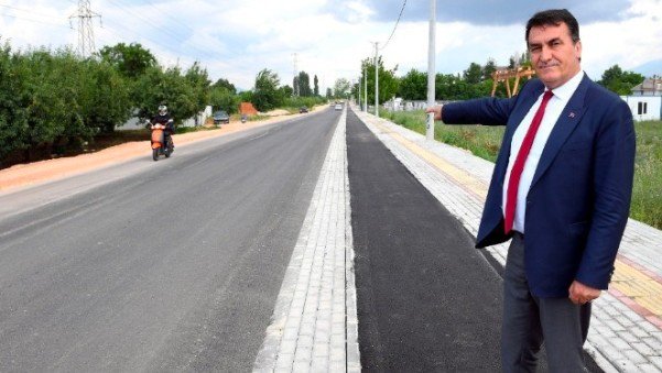 OSMANGAZI BELEDIYE BASKANI MUSTAFA DUNDAR VE OVADA YENI YOL OSMANGAZI BELEDIYE BASKANI MUSTAFA DUNDAR VE OVADA YENI YOL