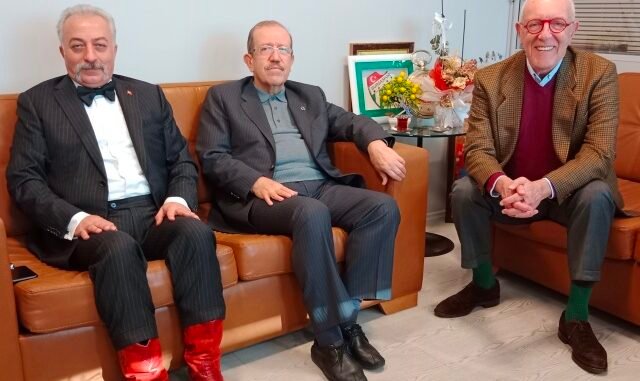 PROF DR iBRAHiM HIZALAN DR AHMET OZKUL DiS HEKiMi GURKAN KAYA PROF DR iBRAHiM HIZALAN DR AHMET OZKUL DiS HEKiMi GURKAN KAYA
