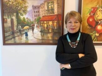 FOTOGRAF SANATCISI FATiH OZENBASIN ANNESi RESSAM ZAFER OZENBAS