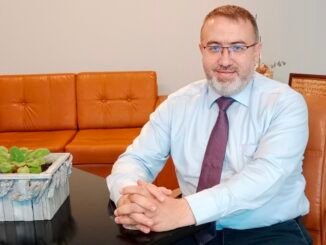KENT KULTURU DERNEGi BASKANI SOSYOLOG MUTLU CINAR