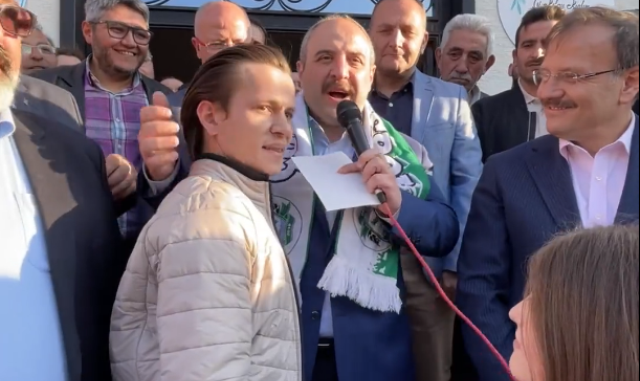 TOGG DÜĞÜN ARABASI MUSTAFA VARANK HAKAN ÇAVUŞOĞLU TOGG DÜĞÜN ARABASI MUSTAFA VARANK HAKAN ÇAVUŞOĞLU