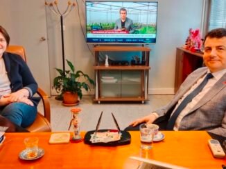 CHP BURSA ADAYI HASAN ÖZTÜRK VE EŞi NEDRiYE ÖZTÜRK