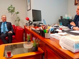SEÇiM ÖNCESi CHP iL BAŞKANI TURGUT ÖZKAN OLAY ZiYARETi OLAY iCRA KURULU BAŞKANI MEHMET ALi iNAN