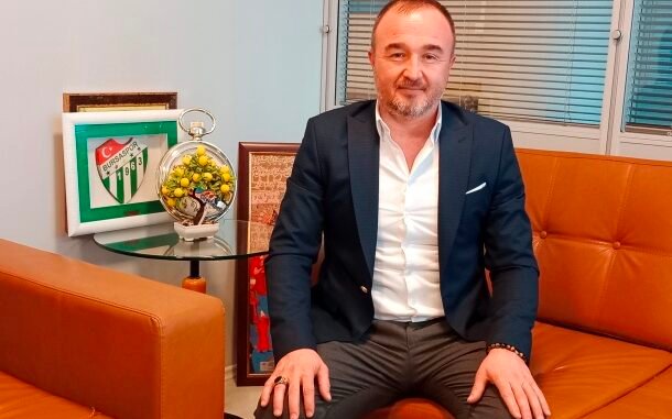 ŞOFÖRLER VE OTOMOBiLCiLER ODASI BAŞKANI AHMET ÇAKIR ŞOFÖRLER VE OTOMOBiLCiLER ODASI BAŞKANI AHMET ÇAKIR