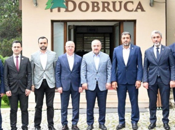 EFKAN ALA MUSTAFA VARANK DAVUT GÜRKAN CiHANGiR KALKANCI HALDUN FiLiZLi MURAT KOLANCI MEHMET ŞiMŞEK EFKAN ALA MUSTAFA VARANK DAVUT GÜRKAN CiHANGiR KALKANCI HALDUN FiLiZLi MURAT KOLANCI MEHMET ŞiMŞEK
