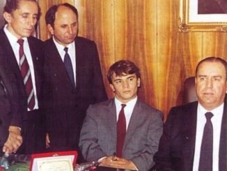 EFSANELER BiR ARADA MÜMiN GENÇOĞLU VE NAiM SÜLEYMANOĞLU