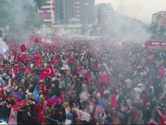 ŞEHREKÜSTÜ MEYDANINDA KUTLAMA