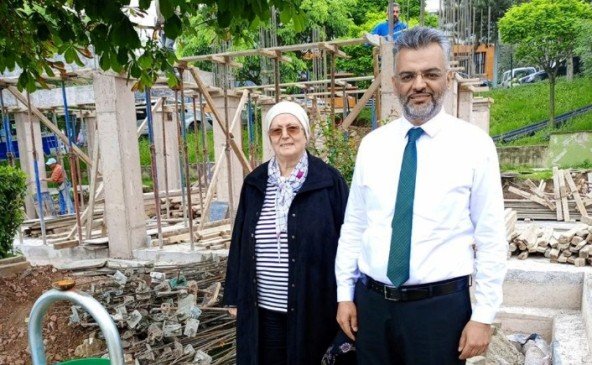 YILDIRIM iLÇE SAĞLIK MÜDÜRÜ DR FERHAT EKiNCi VE HAYIRSEVER NURTEN GÜLTEKiN YILDIRIM iLÇE SAĞLIK MÜDÜRÜ DR FERHAT EKiNCi VE HAYIRSEVER NURTEN GÜLTEKiN