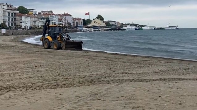 BÜYÜKŞEHiR BELEDiYESi SAHiLLERDE YAZ TEMiZLiĞi VE BAKIMINA MUDANYA'DAN BAŞLADI BÜYÜKŞEHiR BELEDiYESi SAHiLLERDE YAZ TEMiZLiĞi VE BAKIMINA MUDANYA'DAN BAŞLADI