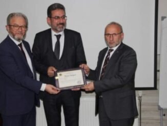 MÜRADiYE CAMii iMAMI LÜTFi TAŞÇI'YA DiYANET'TEN BAŞARI BELGESi OSMANGAZi MÜFTÜSÜ MEHMET UZUN iZNiK MÜFTÜSÜ ÜZEYiR YAVAŞ
