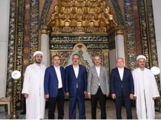 ULAŞTIRMA BAKANI ABDÜLKADİR URALOĞLU BAYRAM NAMAZINI ULUCAMİ'DE KILDI DAVUT GÜRKAN YAKIP CANBOLAT ALİNUR AKTAŞ