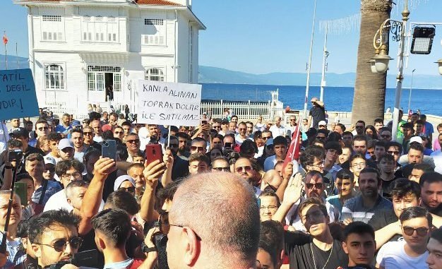 ZAFER PARTiSi GENEL BAŞKANI ÜMiT ÖZDAĞ MUDANYA MÜTAREKE MEYDANI MiTiNGi ZAFER PARTiSi GENEL BAŞKANI ÜMiT ÖZDAĞ MUDANYA MÜTAREKE MEYDANI MiTiNGi