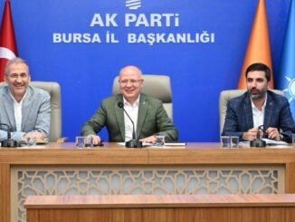 AK PARTİ İL BAŞKANI DAVUT GÜRKAN İLÇE BAŞKANININ İSTİFASINI ALDI